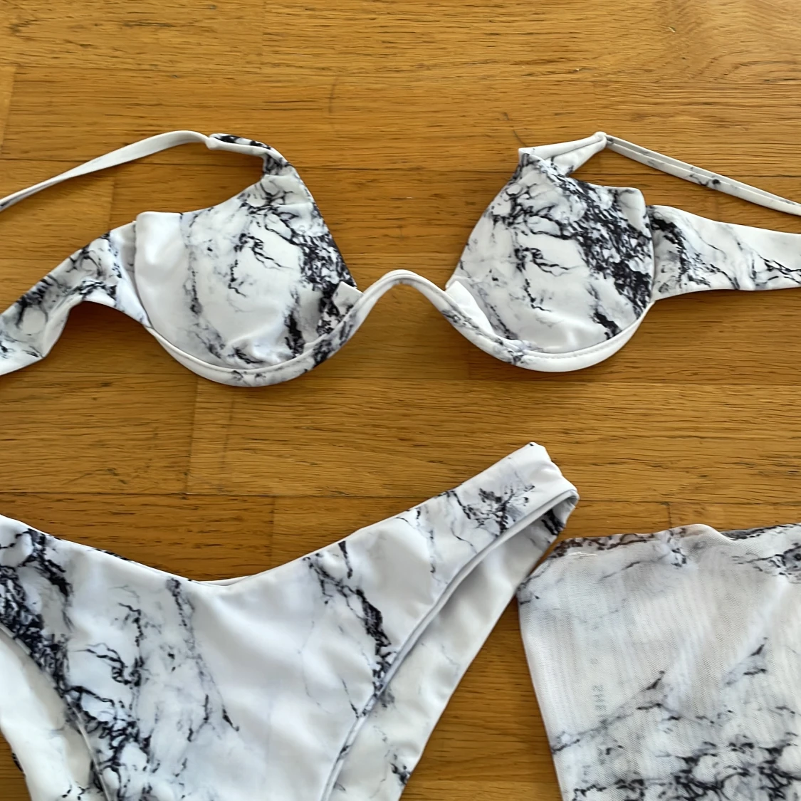 Bikini det med strandkjol - 90