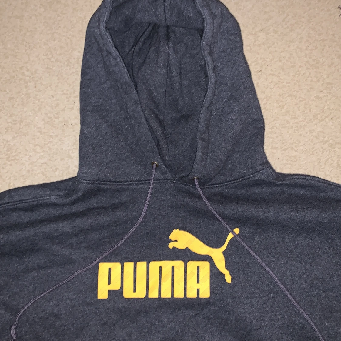 Puma Hoodie - 90