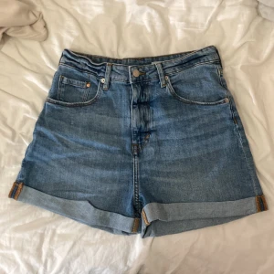 Shorts - Högmidjade shorts