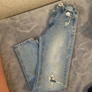 Ljus jeans - Säljer de för 99kr, priset går att diskuteras 