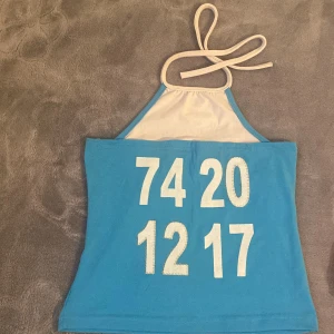 linne tröja tajt - Säljer denna för endast 49kr. Nypris 100kr.  Priset går att diskuteras