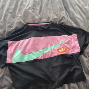 Nike t-shirt - Hejj jag säljer en jätte fin Nike t-shirt för endast 40 kr 😄