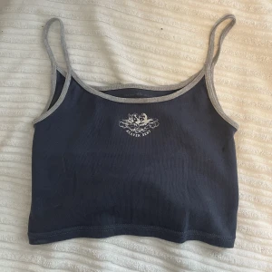 Brandy Melville linne - Kommer aldrig till användning 🫶