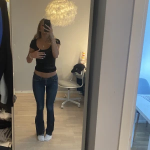 Lågmidjade jeans - Ett par superfina nudie jeans, Lågmidjade, midja 74+stretch, innerben 83🤍sydda Bootcut. Är 167-168🫶
