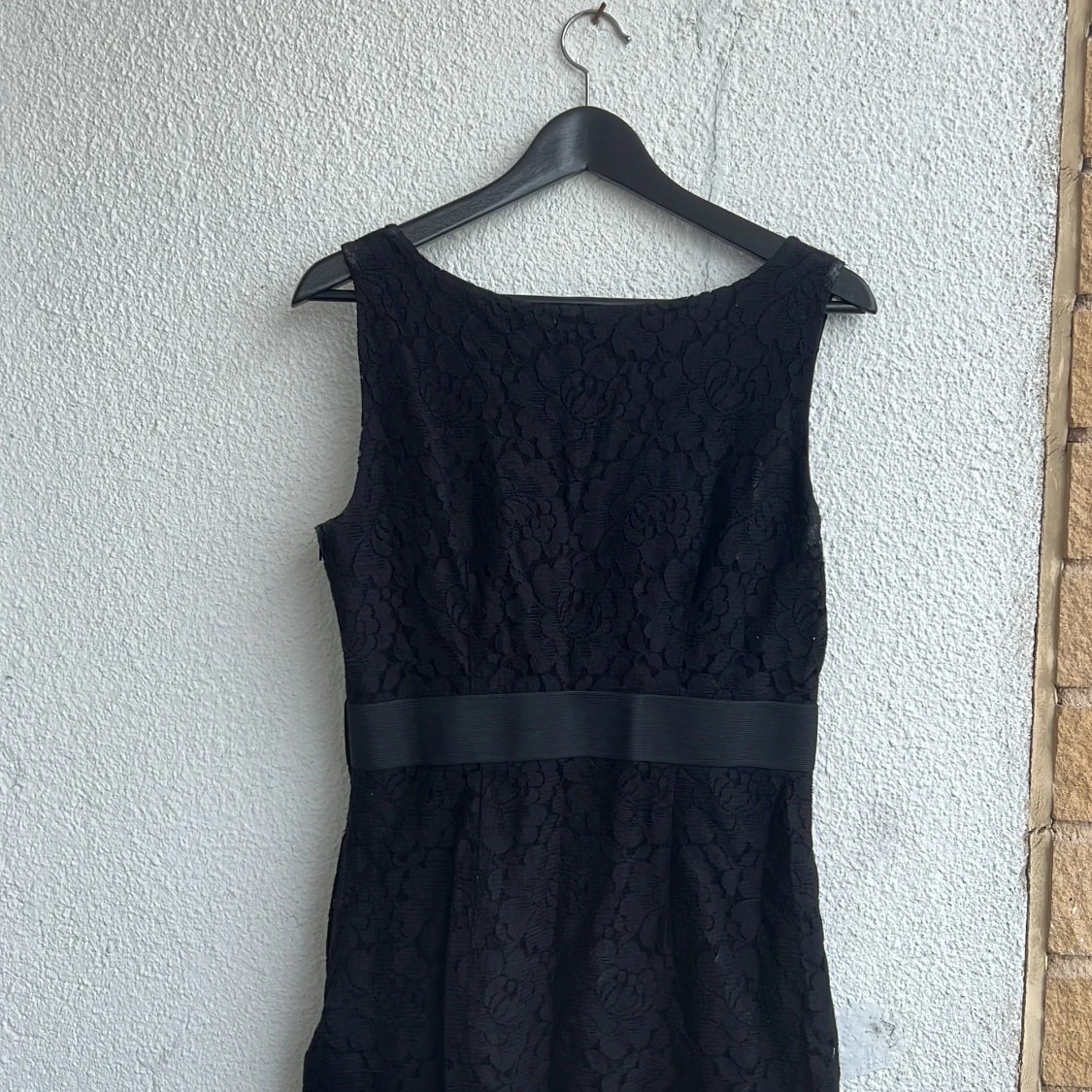 Fin festklänning med spets - 91