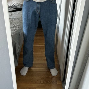 Redwood Jeans - De är bredare vid foten än andra jeans. Bra skick