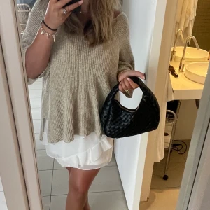 Väska - Väska från glitter. Nyskick, har endast använt 3-4 gånger 