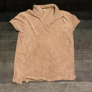 Frotté tröja  - Säljer min frotté tröja billigt 