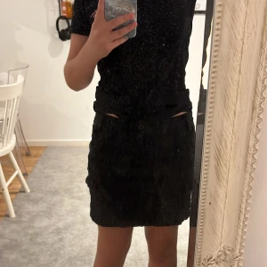 Jeans kjol - Fin jeans kjol med fickor,använd 2 ggr💓