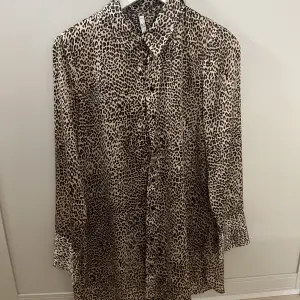 Satin skjorta från Zara 