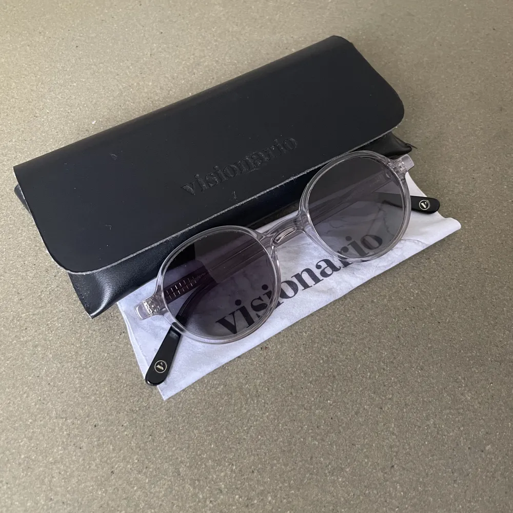 Polariserade Solglasögon från Visionario. De är sparsamt använda och i mycket fint skick! . Accessoarer.