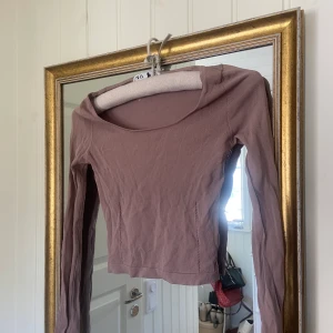 Topp - Jättefin topp från zara i en smutsrosa färg 💕 