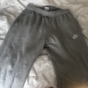 Nike sweatpants  - Helt oanvända har kvitto