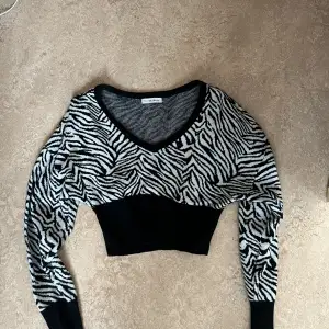 Superfin zebra mönstrad stickad tröja!