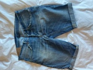 Dondup shorts - Dondup short st 36 nypris 1500-2000kr ungefär fint skick 