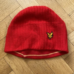 Lyle & scott mössa - Mössa från Lyle & scott