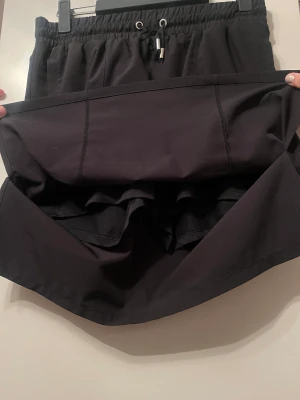 Kjol med innershorts - En golfkjol eller vardagskjol med innershorts. 