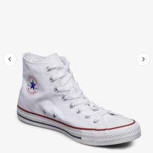 Jag säljer nu mina converse 😍dom är i mycket bra skick! 