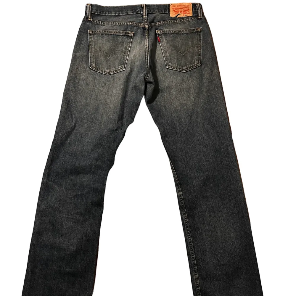Vintage Levis JEANS Size 32  Waist across 42cm Rise 25cm Lenght 110cm Inseam 80cm. Jeans & Byxor.