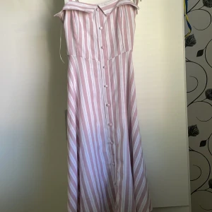 Klänning - Klänning från zara. Aldrig använd