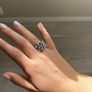 Ring  - Säljer denna superfina ring från Edblad då den inte kommer till användning💌