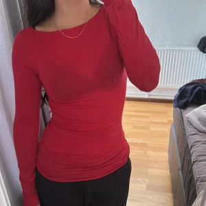 Intimissimi tröja - Säljer denna fina tröjan då den kommit till användning🩷