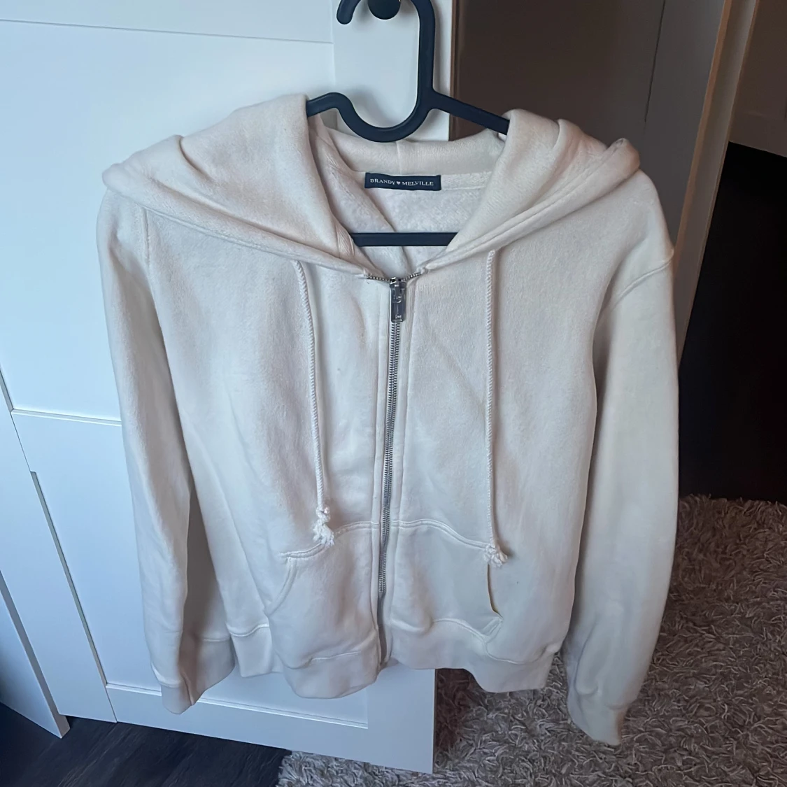 Brandy Melville, vit hoodie  - 90
