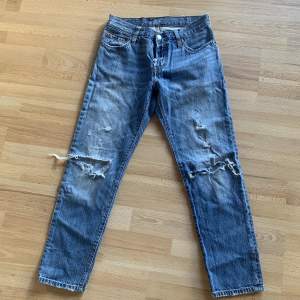 Fina jeans från Levis💕. W24 L32.