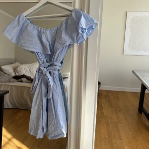 Klänning från hunkydory - Fin ljus blåklänning, skulle säga passar S-L 