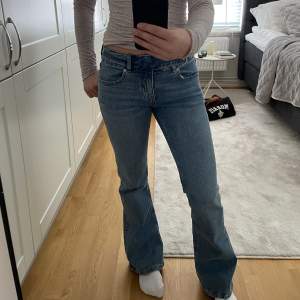 Fina jeans från Gina i nyskick och oanvända.✨