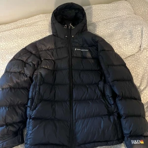 Peak jacka - Peak jacka i herrmodell storlek L