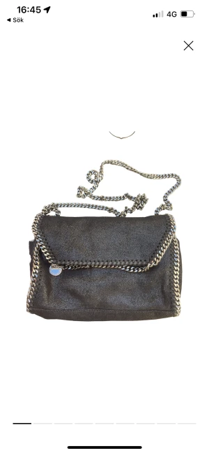 Äkta Stella M väska  - Köpte den från Vestiaire collective, men ångra mig. Går inte att skicka tillbaka så jag säljer den här  Använd en gång  Fråga gärna fler efter bilder ❤️