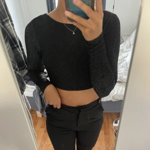 Glitter top från Nakd stl xs  - Använd fåtal gånger 