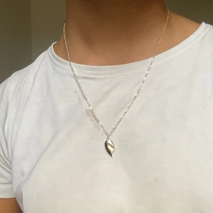 Bff halsband  - Fint halsband köpt för 100kr 