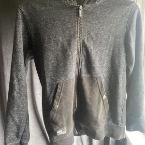 Tröja - Fick den av min bror 