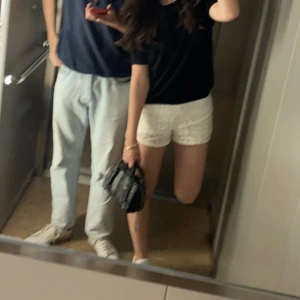 Shorts - Snygga volangshorts från hollister