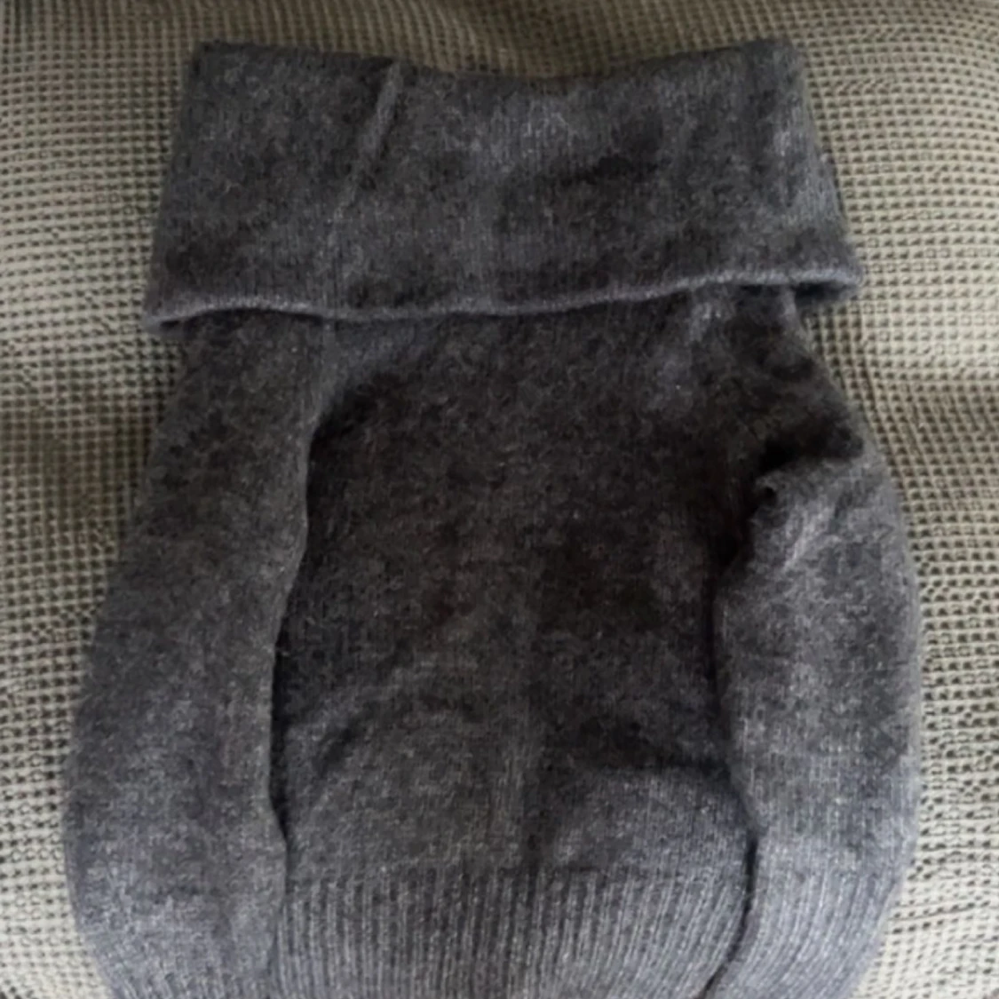 Stickad off shoulder tröja ny skick  - 90