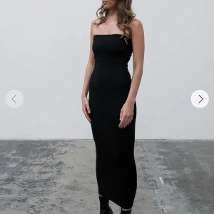 Tubklänning - Klänning från a-design. 🖤🖤