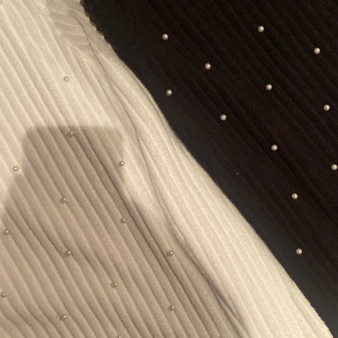 Långärmade pärlade törjor - 91