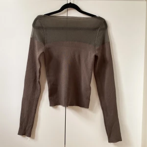 Topp - Fin topp från Zara, aldrig använd! Storlek M men rätt lite i storleken, passar xs/s också