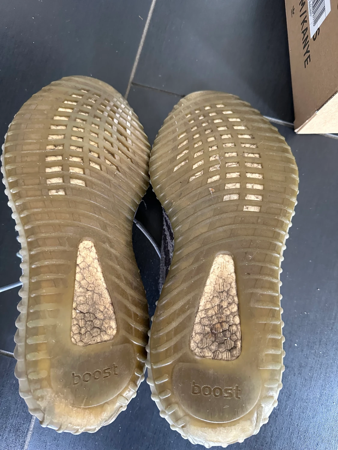 Yeezy boost 350 beluga 2.0 - 90