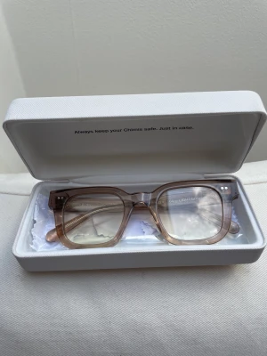 Chimi 04 - Säljer mina chimis i 04 light brown. Endast använda två gånger!