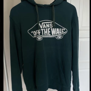 Vans hoodie - Använd vans hoodie men fortfarande i bra skick. Unisex S 150kr