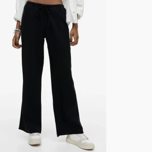 Linnebyxor - Säljer dessa linnebyxorna från HM då de är något för korta för mig:) Använda typ en gång så i gott skick. 