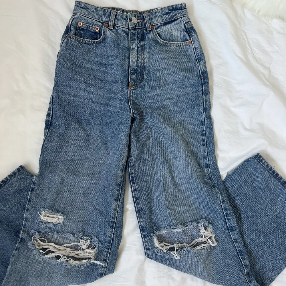 Jeans från Gina Tricot som jag inte använder längre 💕. Jeans & Byxor.