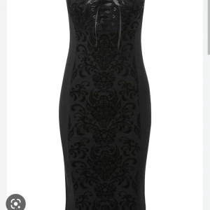 Killstar Bloodlust Midi Dress - Killstarklänning i storlek M.  Jättefint skick! Endast testad men var ej min storlek. 