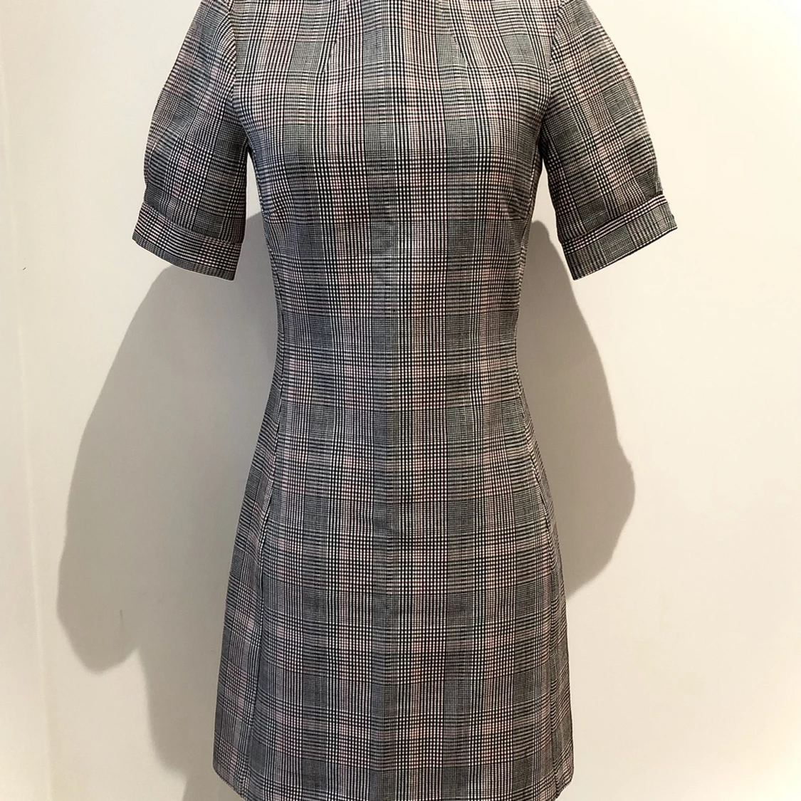 NY oanvänd klänning 