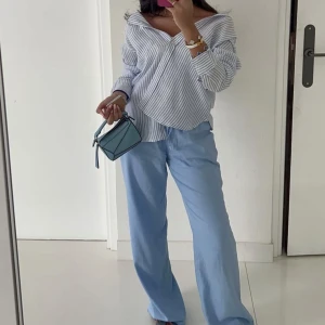 Byxor  - Helt nya köparen står för frakt budgivning om flera intresserade 