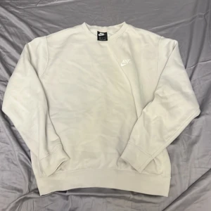 Nike sweatshirt  - Fin fin Nike sweatshirt lite vintage men riktigt bra skick storlek M