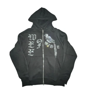 Weeofwide - Tja säljer en ny oanvänd Wee of Wilde tröja som är one of a kind så passa på innan den försvinner. Den passar till allt och funkar jättebra till hösten!